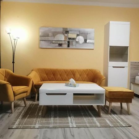 Apartman West Попрад Екстериор снимка
