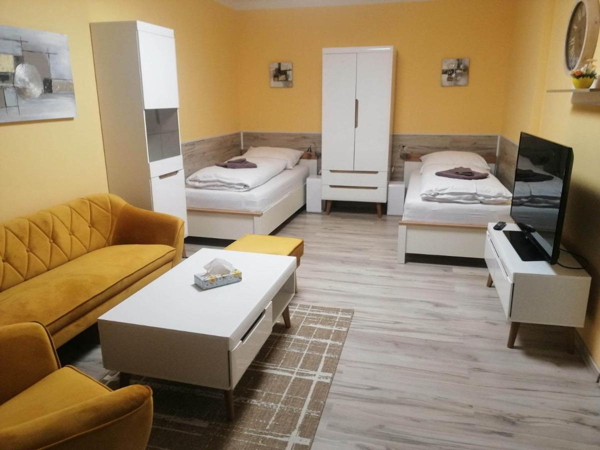 Apartman West Попрад Екстериор снимка