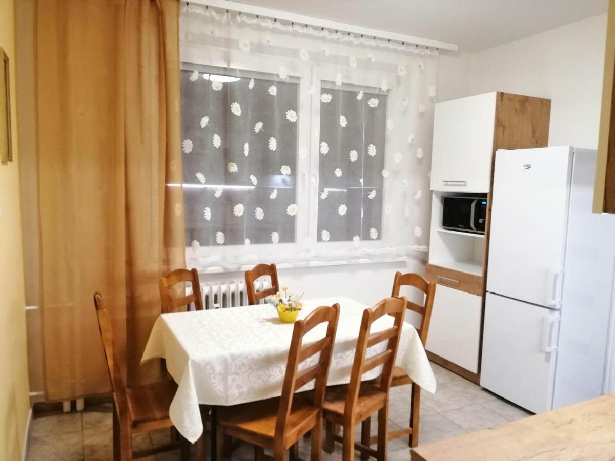Apartman West Попрад Екстериор снимка