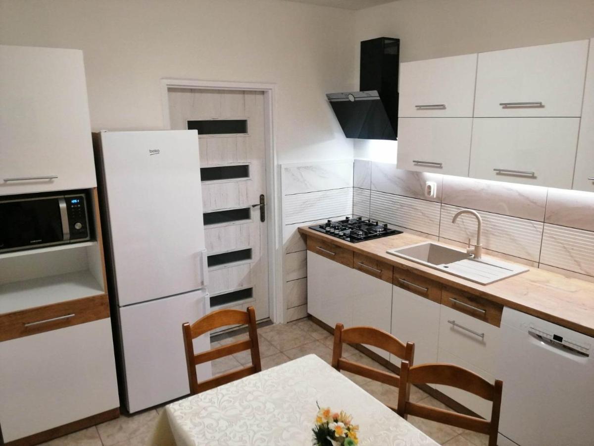 Apartman West Попрад Екстериор снимка